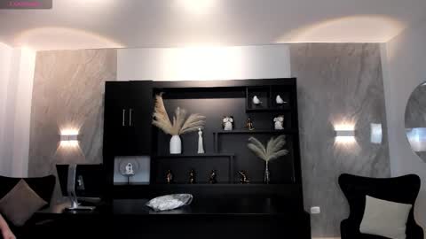 Caro online show from December 5, 10:14 am