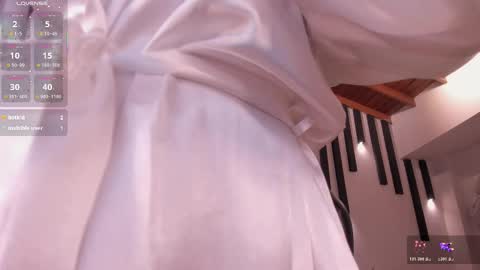 Snapshot of carolinegrace_ chatting on October 18, 11:36 am Caro online show from October 18, 11:36 am