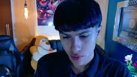 carolinejesh online show from March 20, 12:10 pm