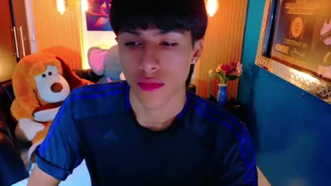 carolinejesh online show from April 8, 11:57 am