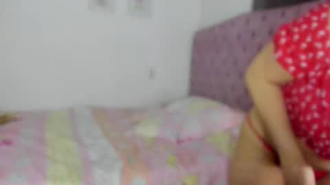 Snapshot of carolinewhite01 chatting on September 19, 12:04 am Caroline online show from September 19, 12:04 am