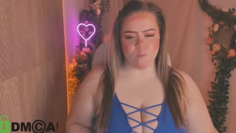 Snapshot of caroll_li chatting on February 6, 9:28 pm caroll_li online show from February 6, 9:28 pm