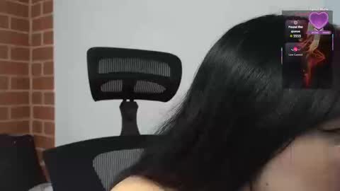 Snapshot of caroll_luna chatting on October 16, 6:29 pm kitty online show from October 16, 6:29 pm