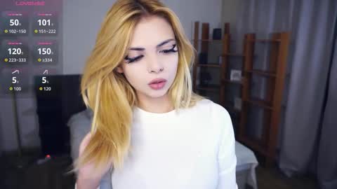 Hello everyone Im Monica Its my first day Were going to have fun together  online show from October 16, 7:35 pm