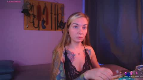 Carrie online show from April 9, 12:00 pm