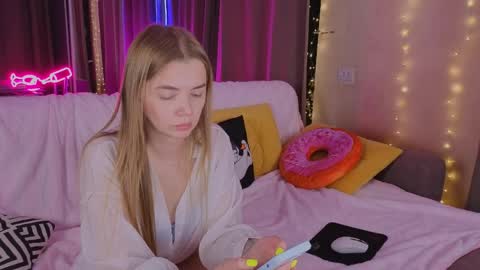 carriebradshawww online show from April 10, 8:24 pm