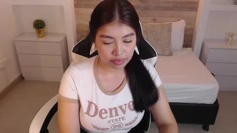 carriepink_ online show from September 23, 2:11 pm