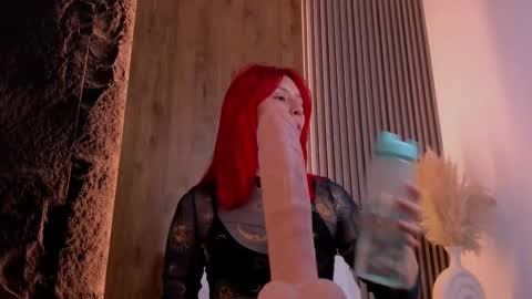 Snapshot of casandra_busting chatting on February 12, 10:37 pm Casandra online show from February 12, 10:37 pm