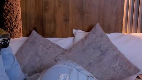 Snapshot of casandra_busting chatting on January 29, 7:43 pm Casandra online show from January 29, 7:43 pm