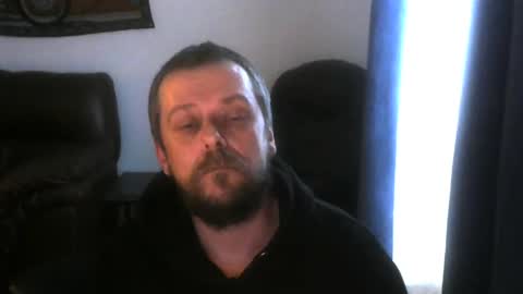 Snapshot of caseurdecue chatting on December 4, 8:34 pm AllenGallant online show from December 4, 8:34 pm