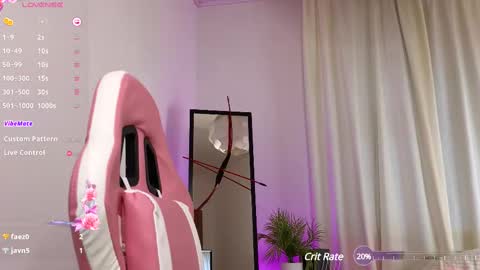 Snapshot of caseyrobbinss chatting on February 19, 2:44 pm Casey Robbins online show from February 19, 2:44 pm