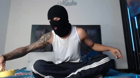 Snapshot of cash_master77 chatting on January 3, 12:22 am Cash Master777 online show from January 3, 12:22 am