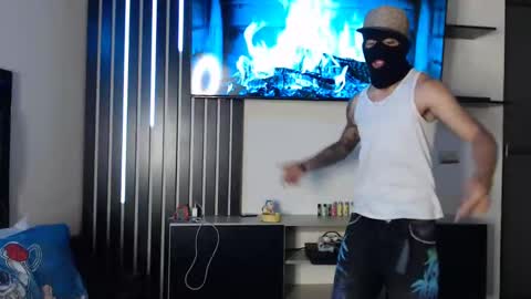 Snapshot of cash_master77 chatting on January 1, 3:56 am Cash Master777 online show from January 1, 3:56 am