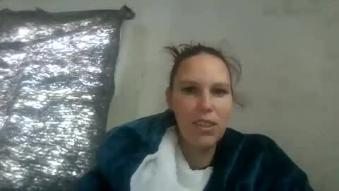 Cash Couple online show from December 8, 6:17 pm