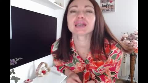 Alice online show from April 13, 9:46 am