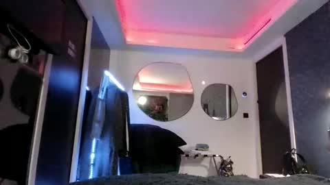 cassandra06400 online show from October 18, 10:25 pm