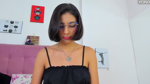 Snapshot of casseydagger chatting on January 8, 1:42 am CASSEY online show from January 8, 1:42 am