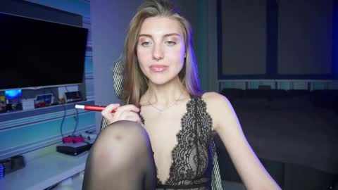 Seductress Cassia  FINDOM AND SADISM  NO NUDE online show from October 10, 4:46 pm