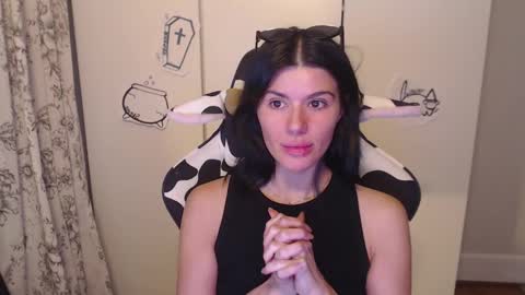 cassiealvarez online show from October 5, 12:08 am