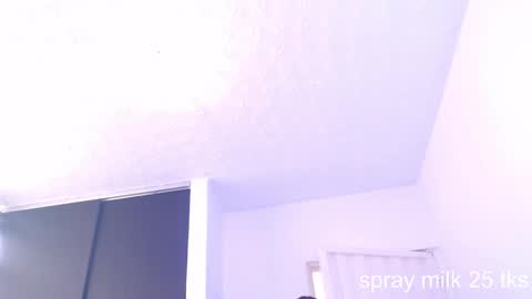 --------Independent model online show from October 10, 8:35 pm