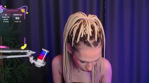 Cassie online show from December 18, 11:27 am