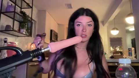 Cassie Millz online show from September 22, 2:15 am