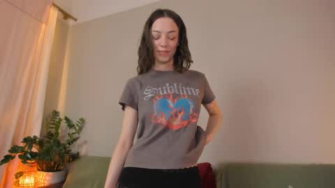  cassandra  online show from February 20, 9:28 pm