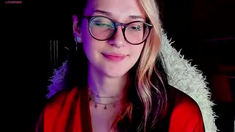 Ellie online show from February 20, 9:31 pm