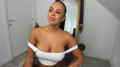 Cassyanna online show from September 10, 6:31 pm