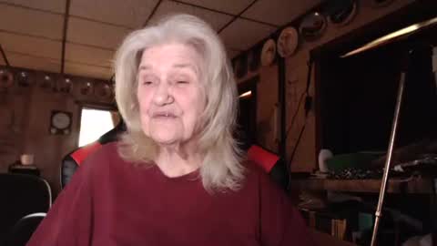 cat online show from September 8, 4:39 pm