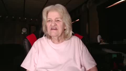 cat online show from February 21, 7:54 pm