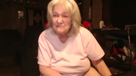 cat online show from February 22, 9:37 pm