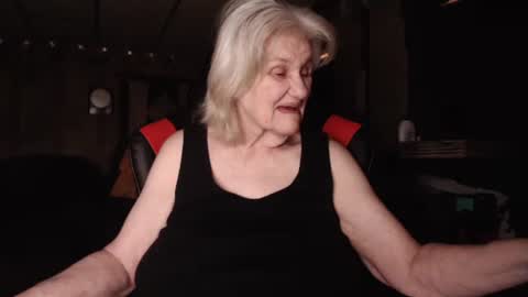 cat online show from February 28, 9:01 pm