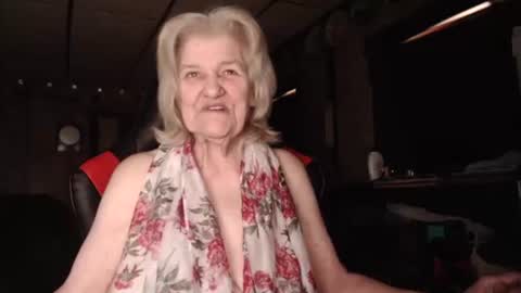 cat online show from February 26, 8:25 pm