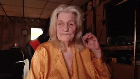 cat online show from September 15, 7:15 pm