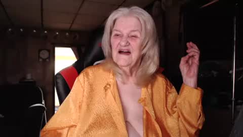 cat online show from September 16, 7:17 pm