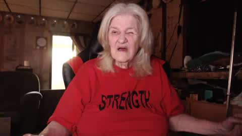 cat online show from September 12, 6:32 pm