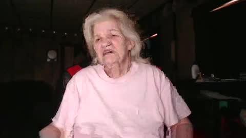 cat online show from February 20, 8:25 pm