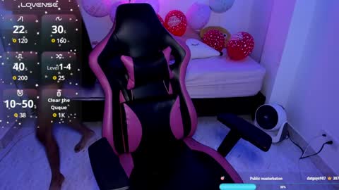 Snapshot of cat_kitty18 chatting on February 6, 6:24 pm Lorena Saenz online show from February 6, 6:24 pm