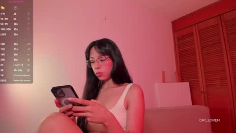 Loren online show from February 6, 6:24 pm