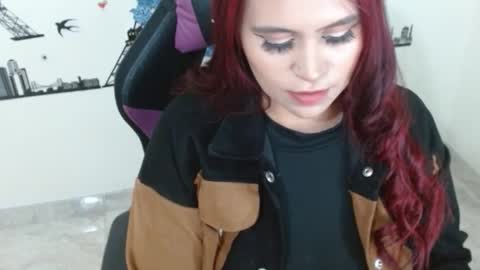 Snapshot of cata__gutierrez_ chatting on February 6, 3:52 pm Cata online show from February 6, 3:52 pm