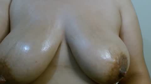 Snapshot of cata__gutierrez_ chatting on March 8, 2:30 pm Cata online show from March 8, 2:30 pm