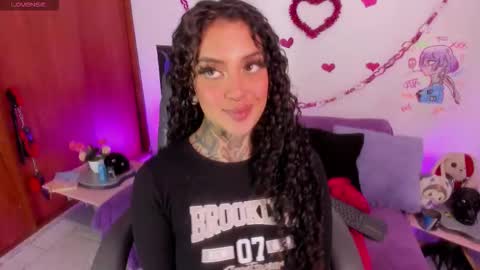 Cata green model independient online show from February 16, 7:45 pm