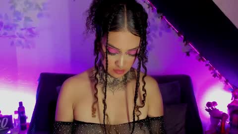 Cata green model independient online show from January 27, 9:44 pm