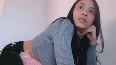 Snapshot of cata_sexy2410 chatting on March 7, 9:17 pm cata_sexy2410 online show from March 7, 9:17 pm