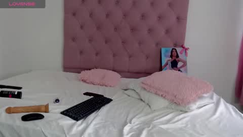 Snapshot of catalaia_stomm chatting on February 26, 7:53 pm catalaia_stomm online show from February 26, 7:53 pm