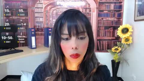 Queen Catalella online show from October 5, 4:32 am