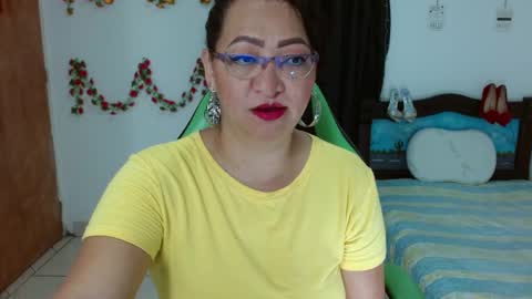 Snapshot of cataleya_ardiente1 chatting on January 8, 9:10 am isabel online show from January 8, 9:10 am