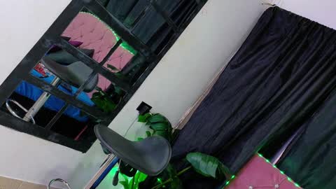 Cata Prins  online show from March 27, 12:17 pm