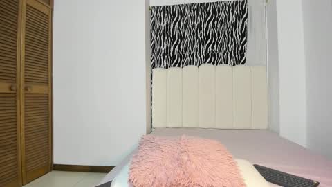 Cataleya online show from October 12, 12:25 am